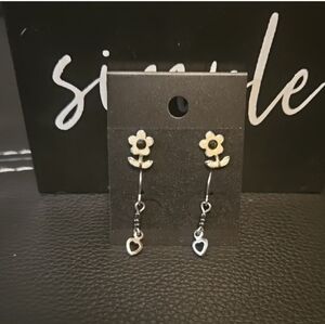 Charming Floral Earrings with Heart Accents